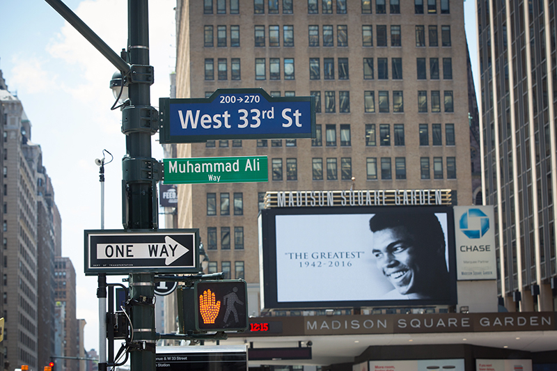 Mayor De Blasio Names West 33rd Street Next To Madison Square