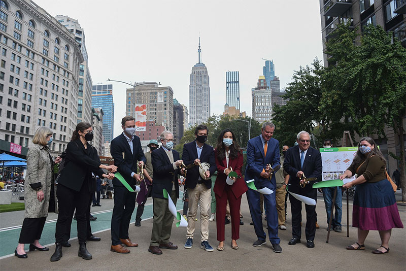 Mayor Unveils Manhattan's Largest Shared Street, Other Major Open Space Improvements
