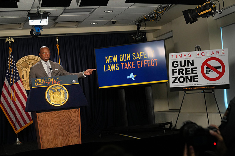 Mayor Eric Adams presenting new signage for Time Square - Gun Free Zone