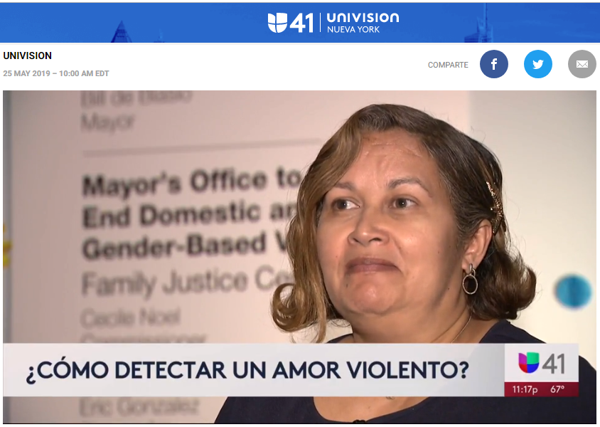 Screencap of woman from a Univision story with the headline 'Como Detectar Un Amor Violento?'